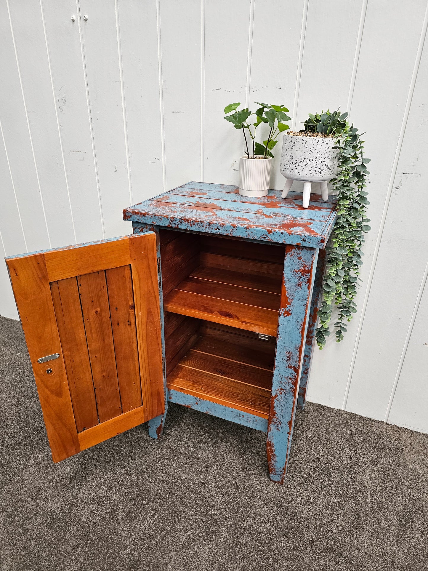 Chippy Cabinet