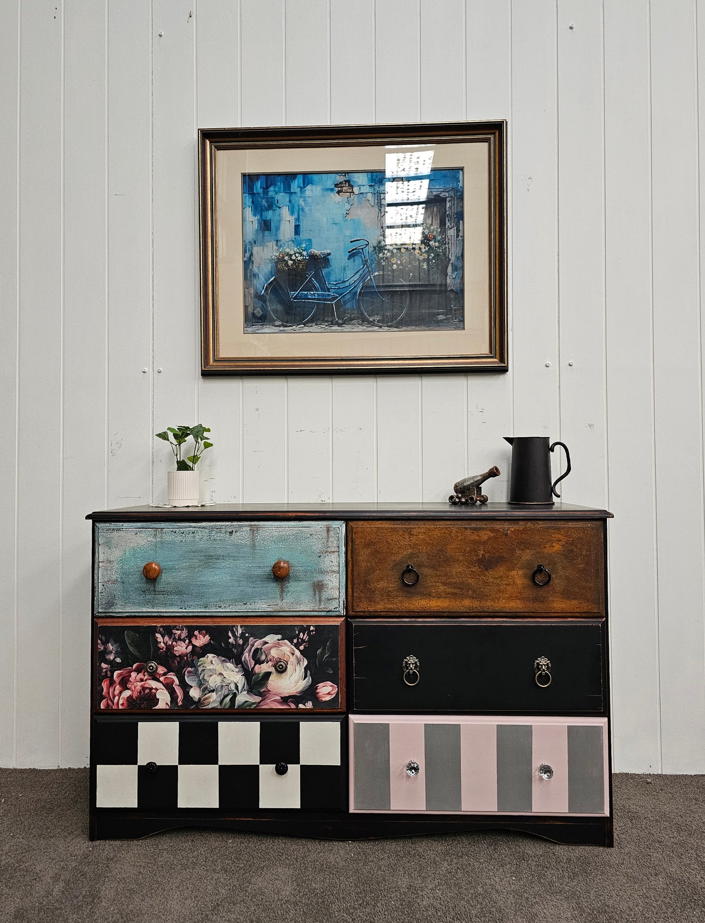 Carnival of Drawers