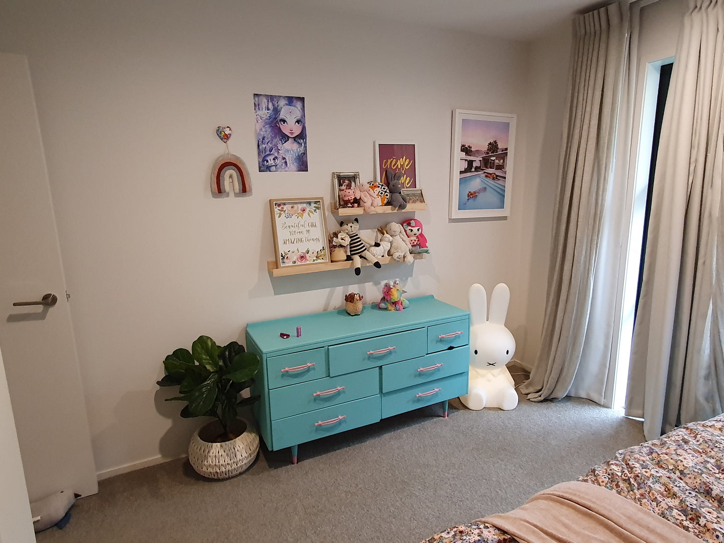 Grooved Half Wall
