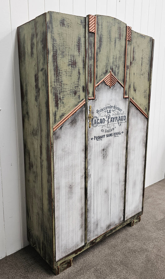 Armoire Française