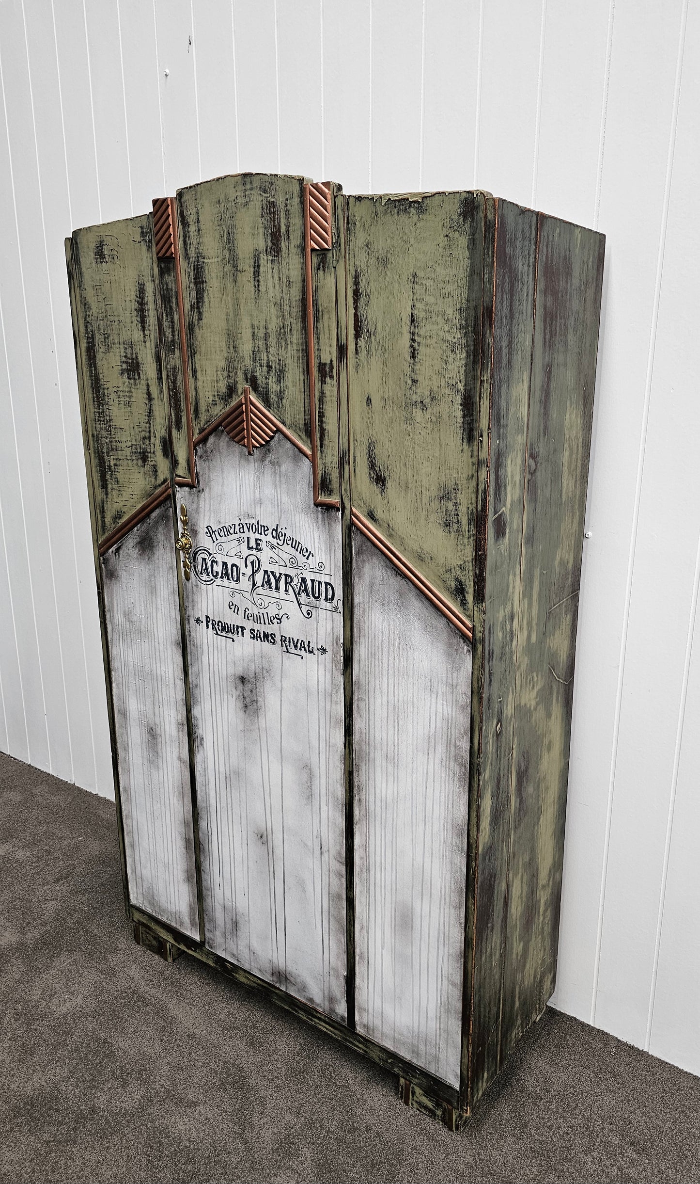 Armoire Française